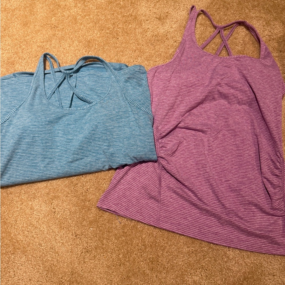 GAP Maternity Women's Athletic Tank Tops (3)